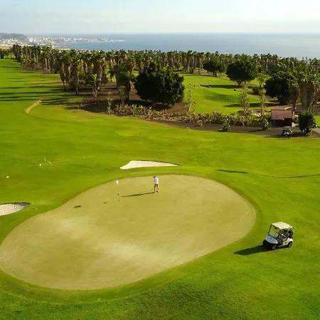 New Luxury Relaxing Holidays Golf & Sun, Апартаменты